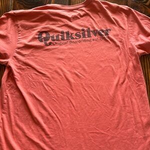 QUIKSILVER Surf Tee Shirt -🏄‍♀️ - UNISEX Large